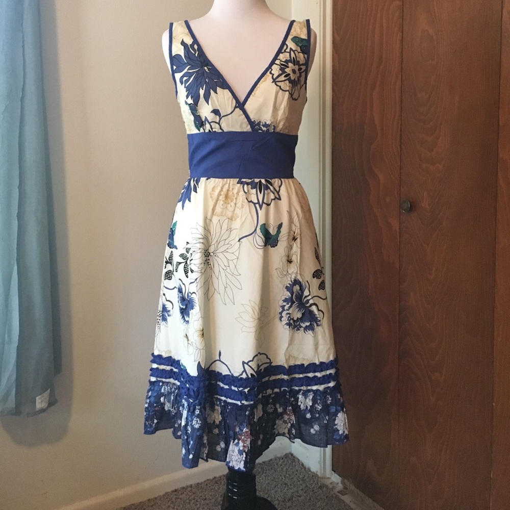 Y Apparel Blue Floral White Dress Small